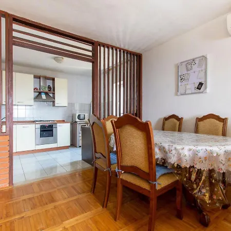 דירה In Tribalj With Sea View And