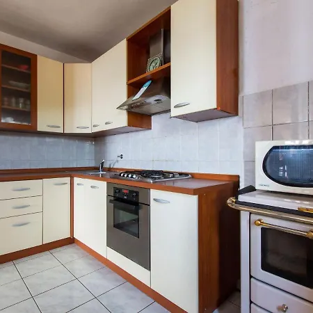 Apartment Welcoming In With Terrace Tribanj-Kruscica