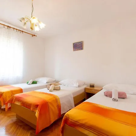 Welcoming In With Terrace Apartment Tribanj-Kruscica